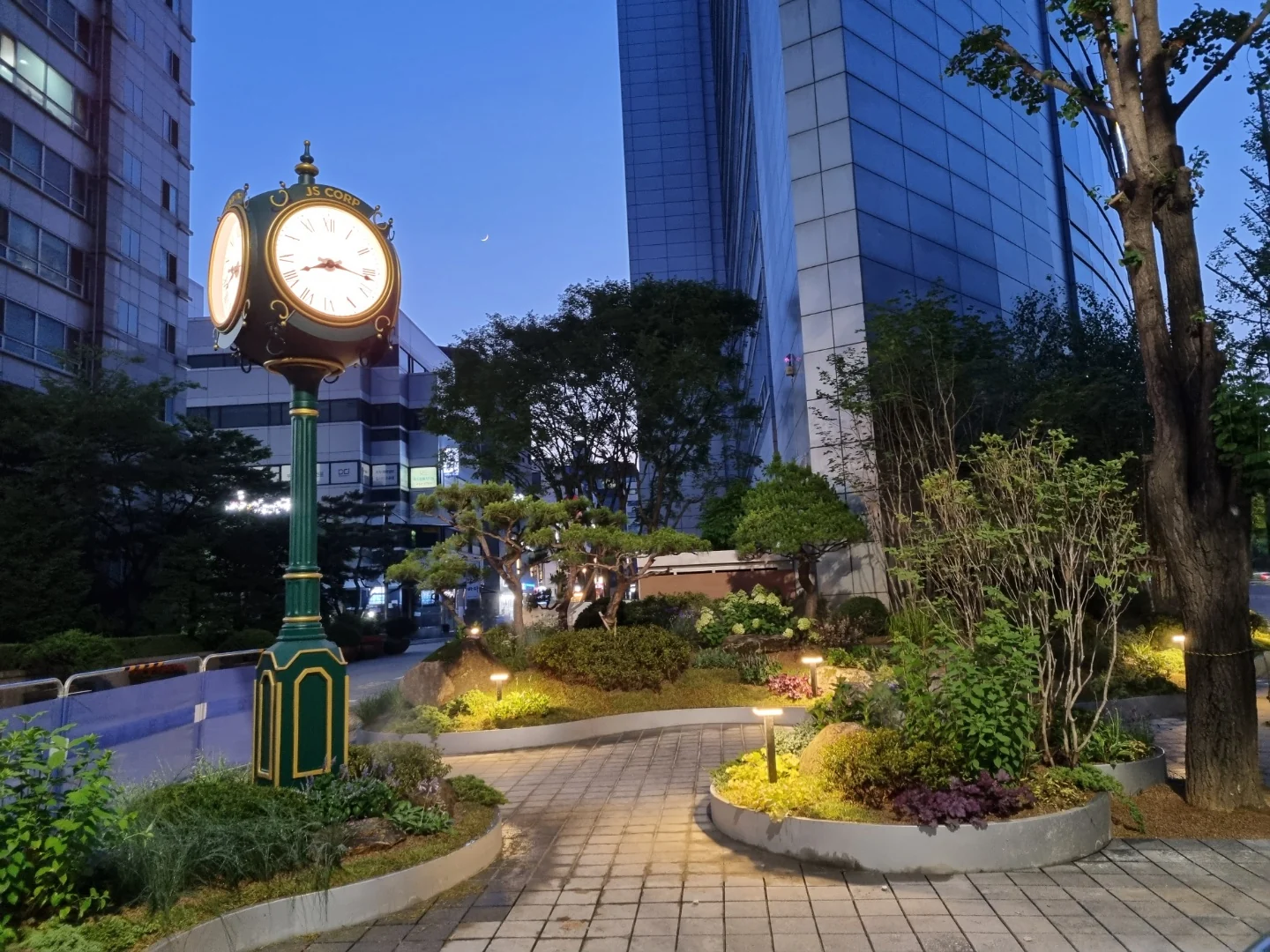 JS코퍼레이션 방이동 사옥 · 현장 전경